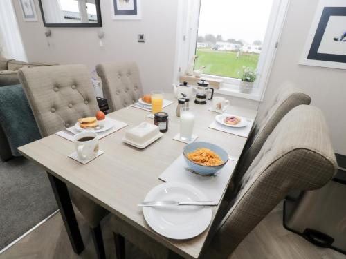 Зовнішній вигляд готелю, Tiggywinkles in Salford