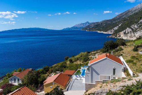 Beautiful sea view Villa di Goya with heated pool