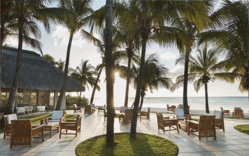 Paradis Beachcomber Golf Resort & Spa