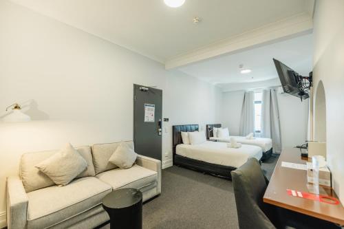 Newtown Cozy Stays - image 14