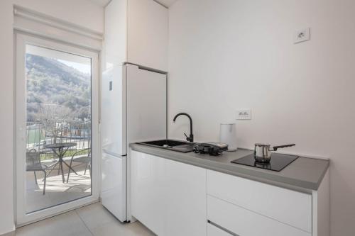 廚房, Seafront Villa Andrijana in 科茲里奇