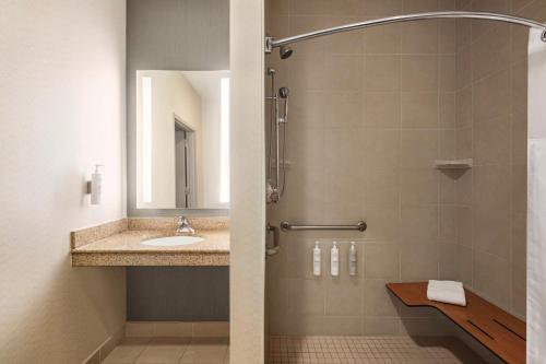 Hilton Garden Inn Palm Coast Town Center - image 9