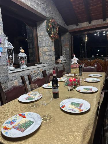 Blessings Chalet στον Παλαιό Άγιο Αθανάσιο με Τζάκι, Barbeque, μεγάλη αυλή και υπέροχη θέα