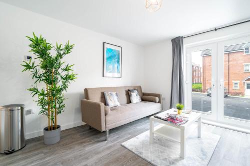 Luxury Apartment - Twin Beds - Selly Oak - Off-street Parking - Free Netflix & Wifi - Top Rated 9CC