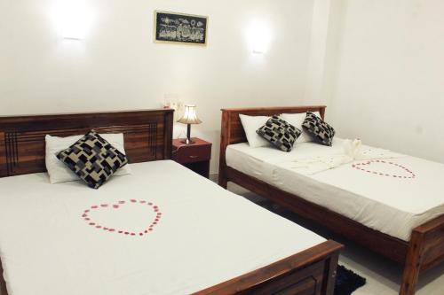 2 king beds