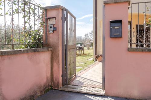 Utvendig, GuestHost - Equestrian Apt With Private Parking in Battifolle