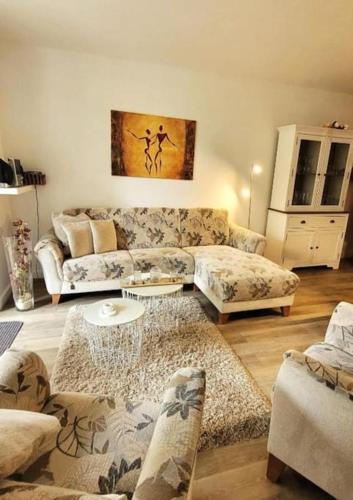Guestroom, Ferienwohnung Rotkappchen near Kronenrestaurant