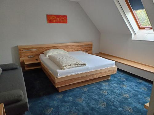 Gasthof Zum Lindenhof - image 11