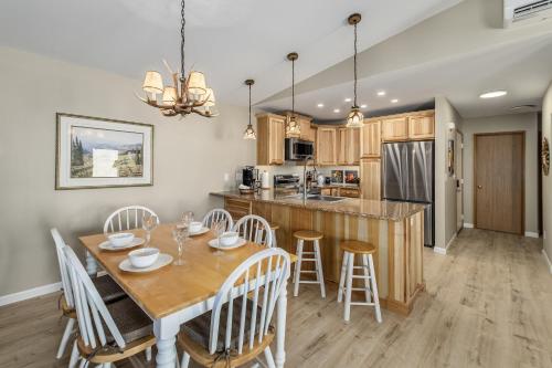 Falcon's Nest condo Falcon's Nest condo