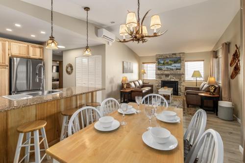 Falcon's Nest condo Falcon's Nest condo