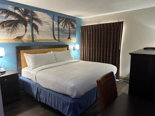 Days Inn & Suites by Wyndham Tampa - Ybor City