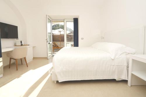 Junior Double Room with Terrace