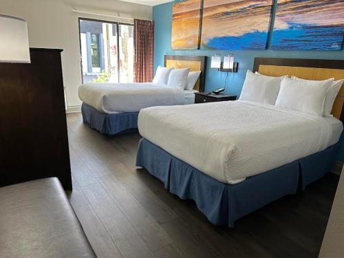 Days Inn & Suites by Wyndham Tampa - Ybor City