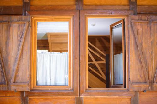 2 bedrooms, 4 beds