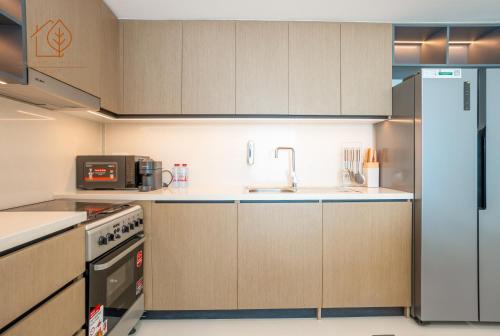 Top Floor 2-Bedroom Apartment with City Views 179BC-2, Dubai (photo 10)