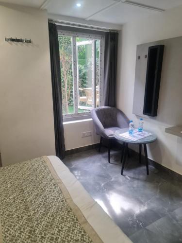 Double Room with Garden View room in City View With Garden -5 Mins Walk From GOLDEN TEMPLE