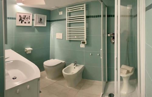 Two-Bedroom Apartment image 5