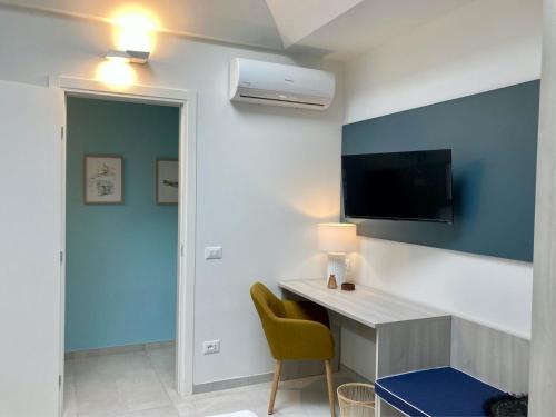 Two-Bedroom Apartment image 6