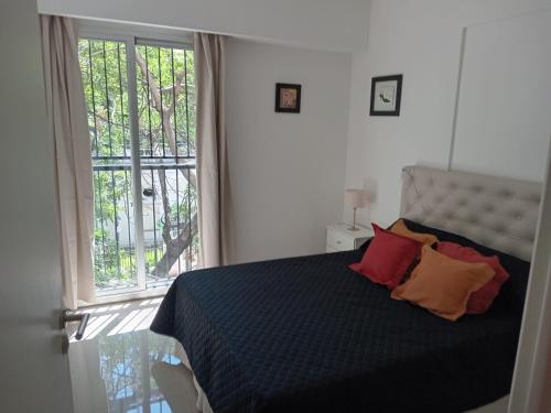 One-Bedroom Apartment image 6
