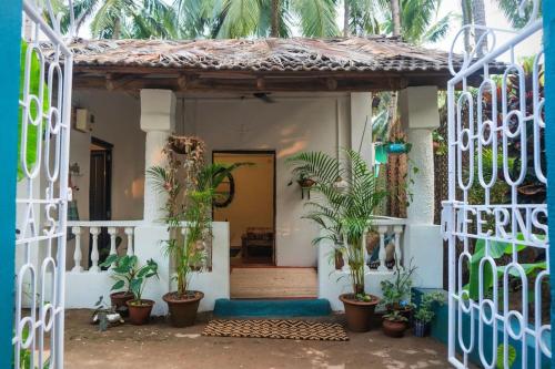 Bonsai Beach House: Walk 2 Beach