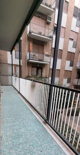 Cozy room in a SHARED apartment close to Linate airport stanza in appartamento condiviso a due passi da Milano Linate, Mediolan (zdjęcie 7)