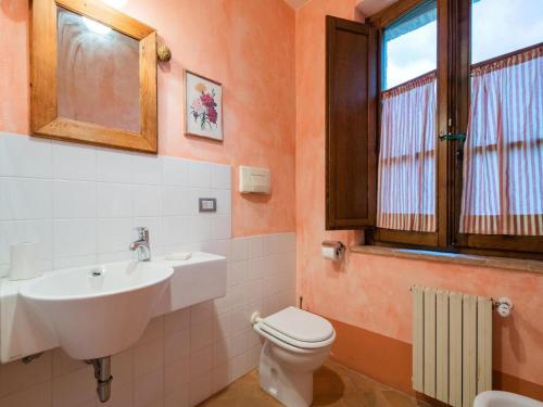 Agriturismo Casale Mulinaccino - Tap to explore photos