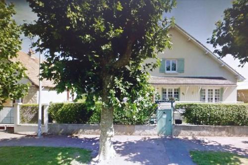 Maison spacieuse avec cheminée à Dives-sur-Mer gîte à louer Périers-en-Auge