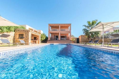 4 bedrooms villa with private pool terrace and wifi at Sant Josep de sa Talaia 2 km away from the beach