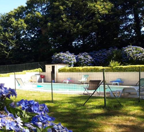 Maison de 4 chambres avec piscine partagee terrasse et wifi a Langoelan - Location saisonnière - Langoëlan