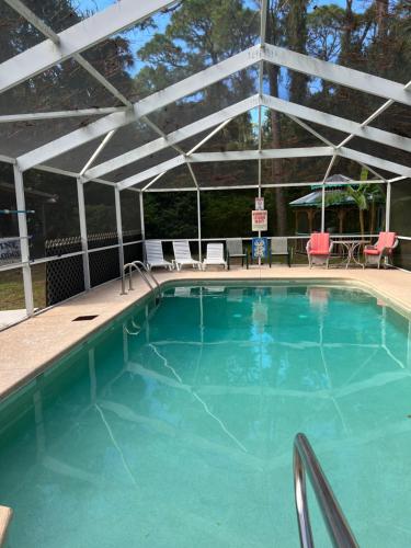 Nature Coast Inn & Cottages in Inglis (FL)