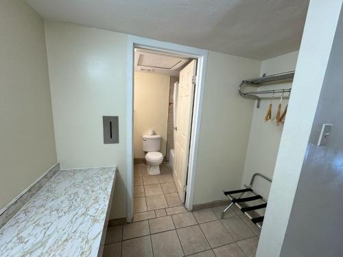 Big Chile Inn & Suites - main image