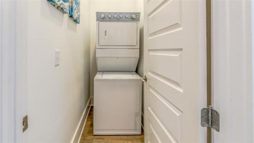 275 Lifeguard Loop by 30A Escapes