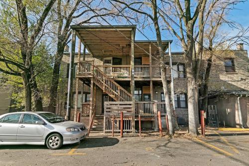 Relaxing 3BR Apt with King Beds & Washer - Lawndale 1 & 2 rep in Logan Square