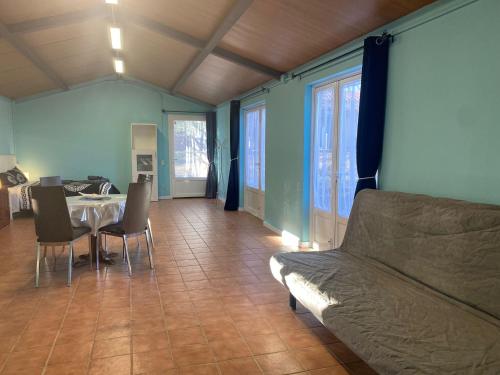 Masia La Geneta in Vilobi del Penedes