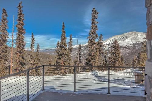 NEW Hot Tub Haven with Panoramic View - Blue River near McCullough Gulch Trailhead