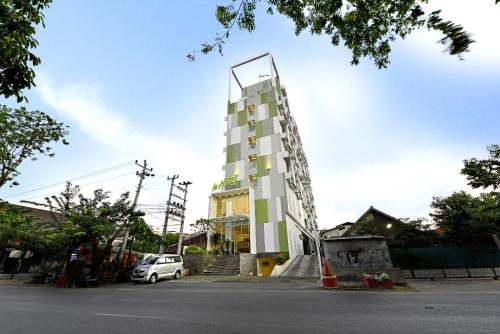 Whiz Hotel Pemuda Semarang