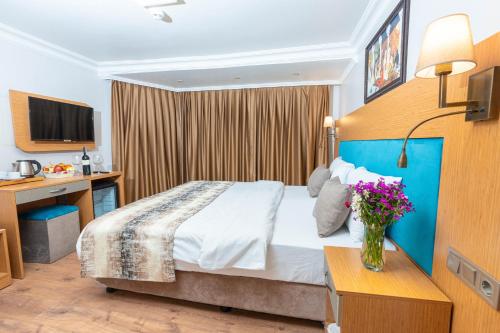 Seatanbul Hotel - image 9