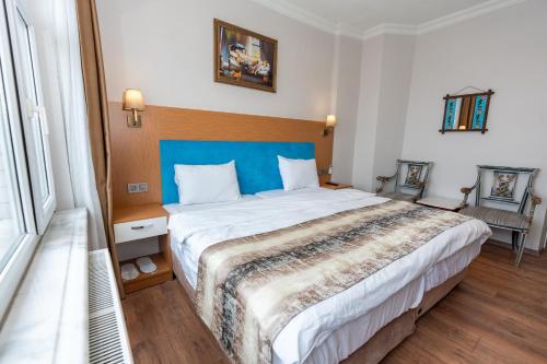Double Room with Sea View, No Smoking image 10