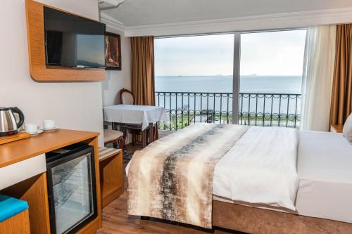 Seatanbul Hotel - image 4