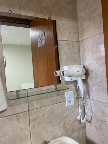 Basic Triple Room image 4
