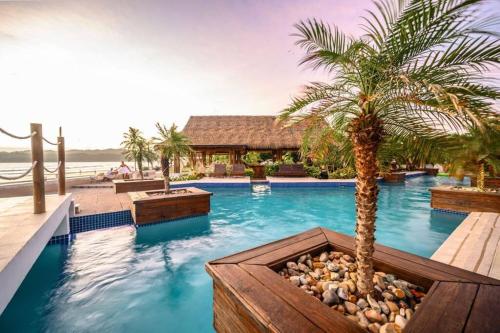 LUXURY Apartment in BLUE Playa Venao D-32 in Las Escobas del Venado