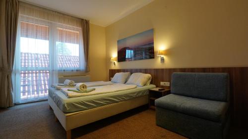 Balaton Colors Beach Hotel - image 3