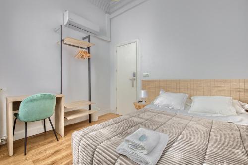 Double room, small