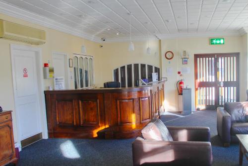 Consort Hotel - main image