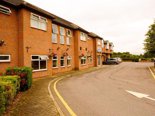 Consort Hotel - image 4