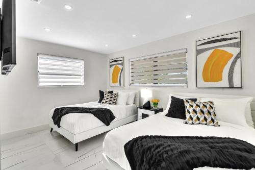 A Luxe Retreat in Paradise in Hollywood, USA