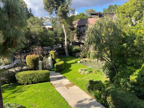 Updated Gorgeous studio condo in West Hollywood with Pool, Los Angeles (fotografie 8)
