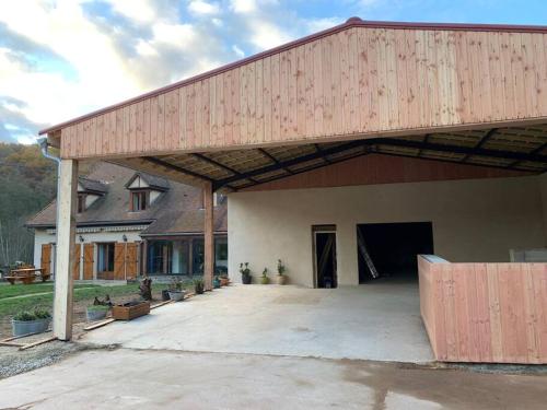 La Bétamotte: Maison entière avec piscine dans le parc du Morvan