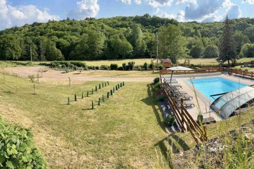 La Bétamotte: Maison entière avec piscine dans le parc du Morvan