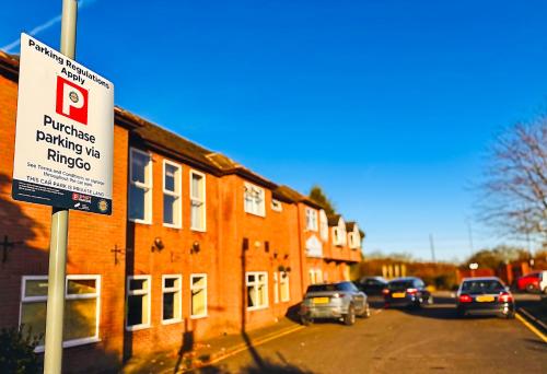 Consort Hotel - image 11